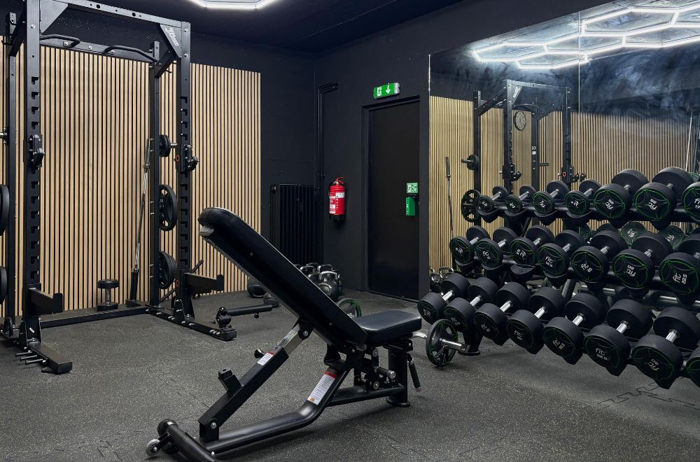 fitnessstudio-fitplus-idar-oberstein-freihanteln